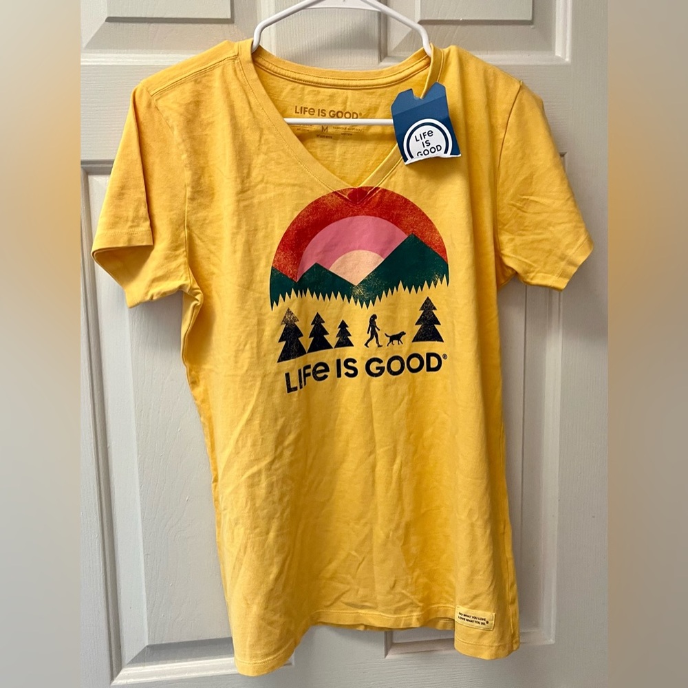 NWT Life is Good T-shirt